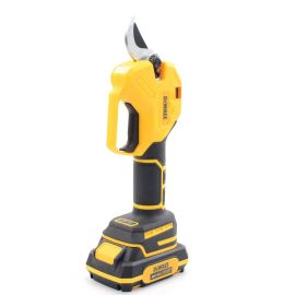 Аккумуляторный секатор DeWalt DCMPP560P1 (24V, 5AH, 30мм) с индикатором заряда и резов + подсветка, в кейсе